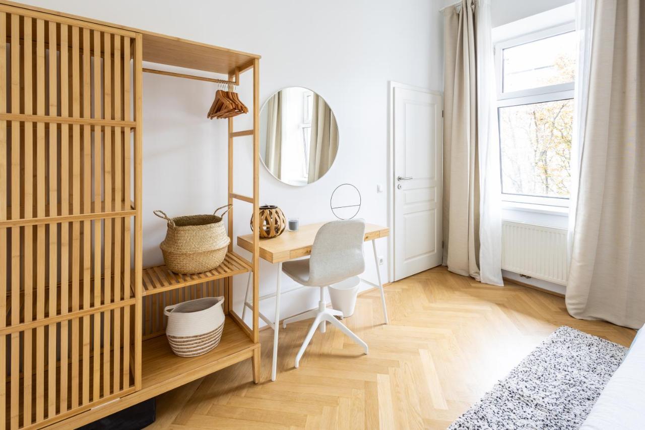 Large Garden-View Balcony Comfort Retreat 1020-Vienna เวียนนา ภายนอก รูปภาพ