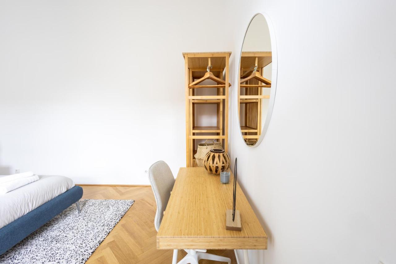 Large Garden-View Balcony Comfort Retreat 1020-Vienna เวียนนา ภายนอก รูปภาพ