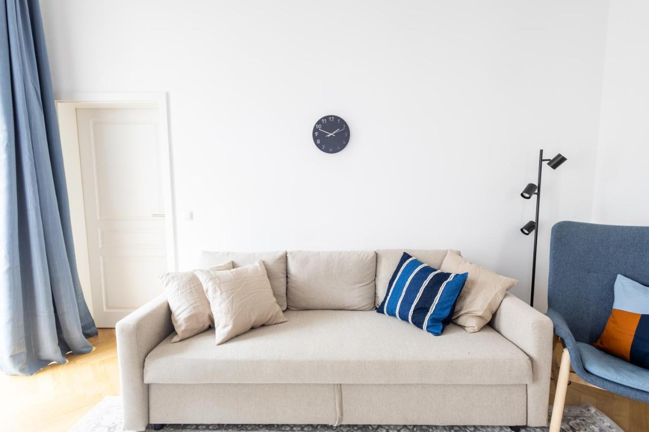 Large Garden-View Balcony Comfort Retreat 1020-Vienna เวียนนา ภายนอก รูปภาพ