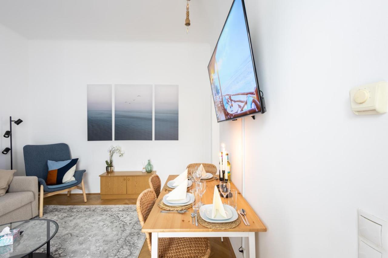 Large Garden-View Balcony Comfort Retreat 1020-Vienna เวียนนา ภายนอก รูปภาพ